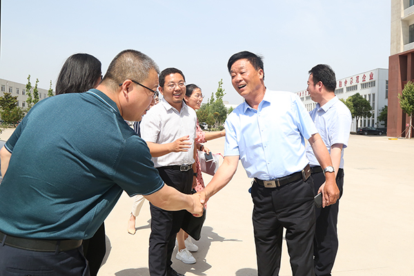 Warmly Welcome The Leaders Of Jining Innovation And Entrepreneurship Research Institute To Visit The China Coal Group