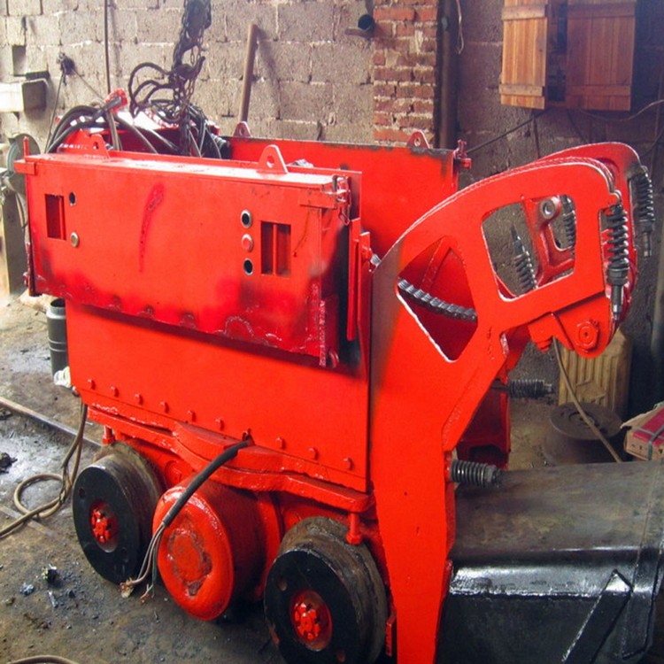 The Preparation Of The Rock Mucking Loader Before The Operation Is Necessary